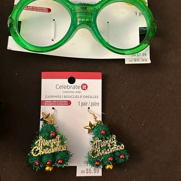 Christmas tree earrings, head band and glasses set. - Picture 3 of 3